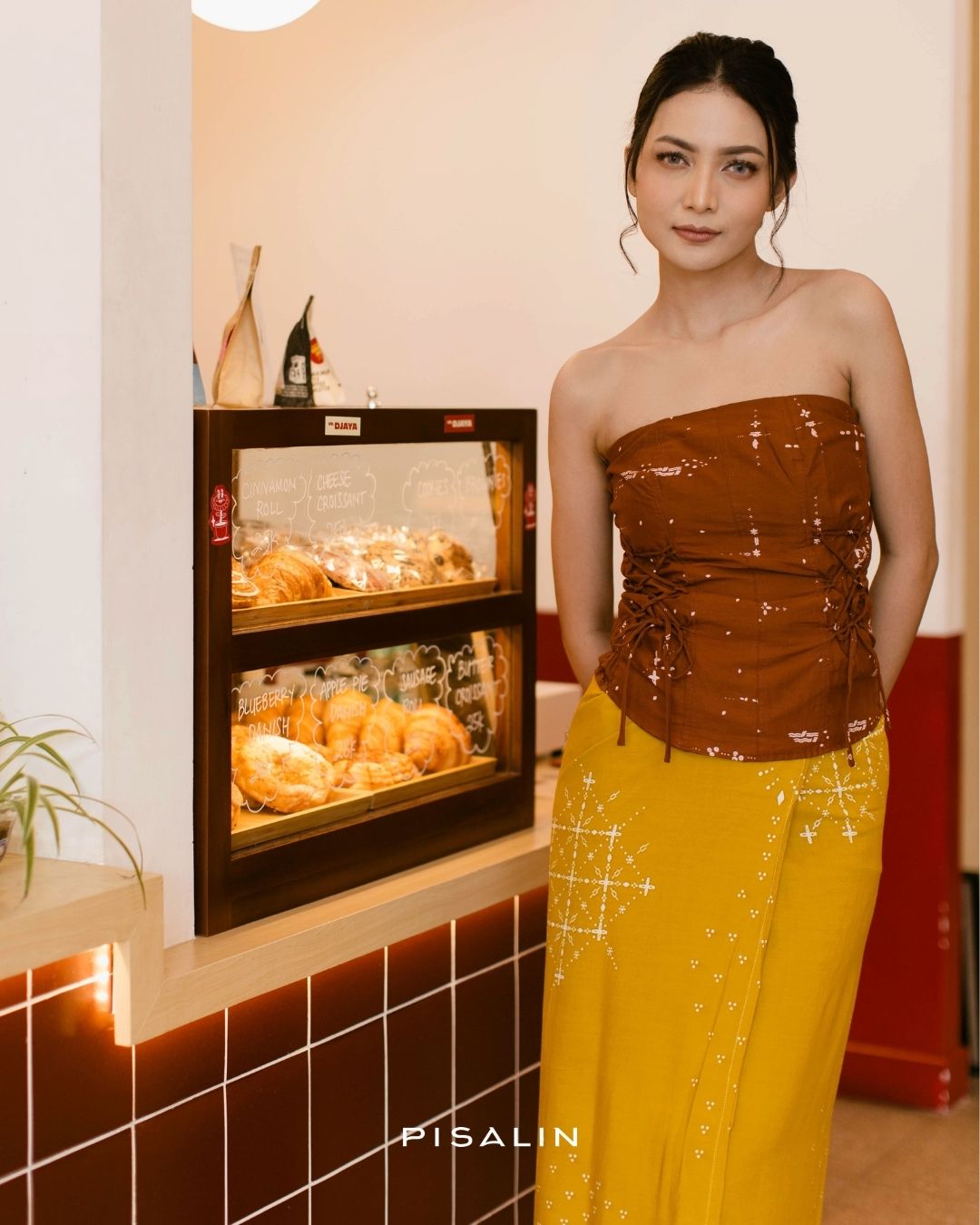Pisalin Kelana Kala Sore - Kemben Khaleesi