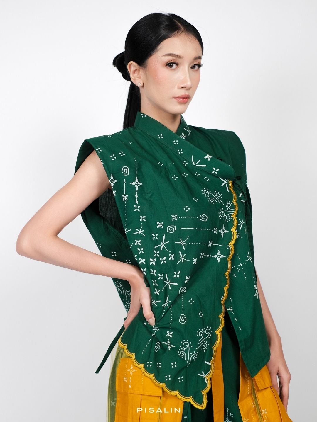 Pisalin Narasara Vest Rania