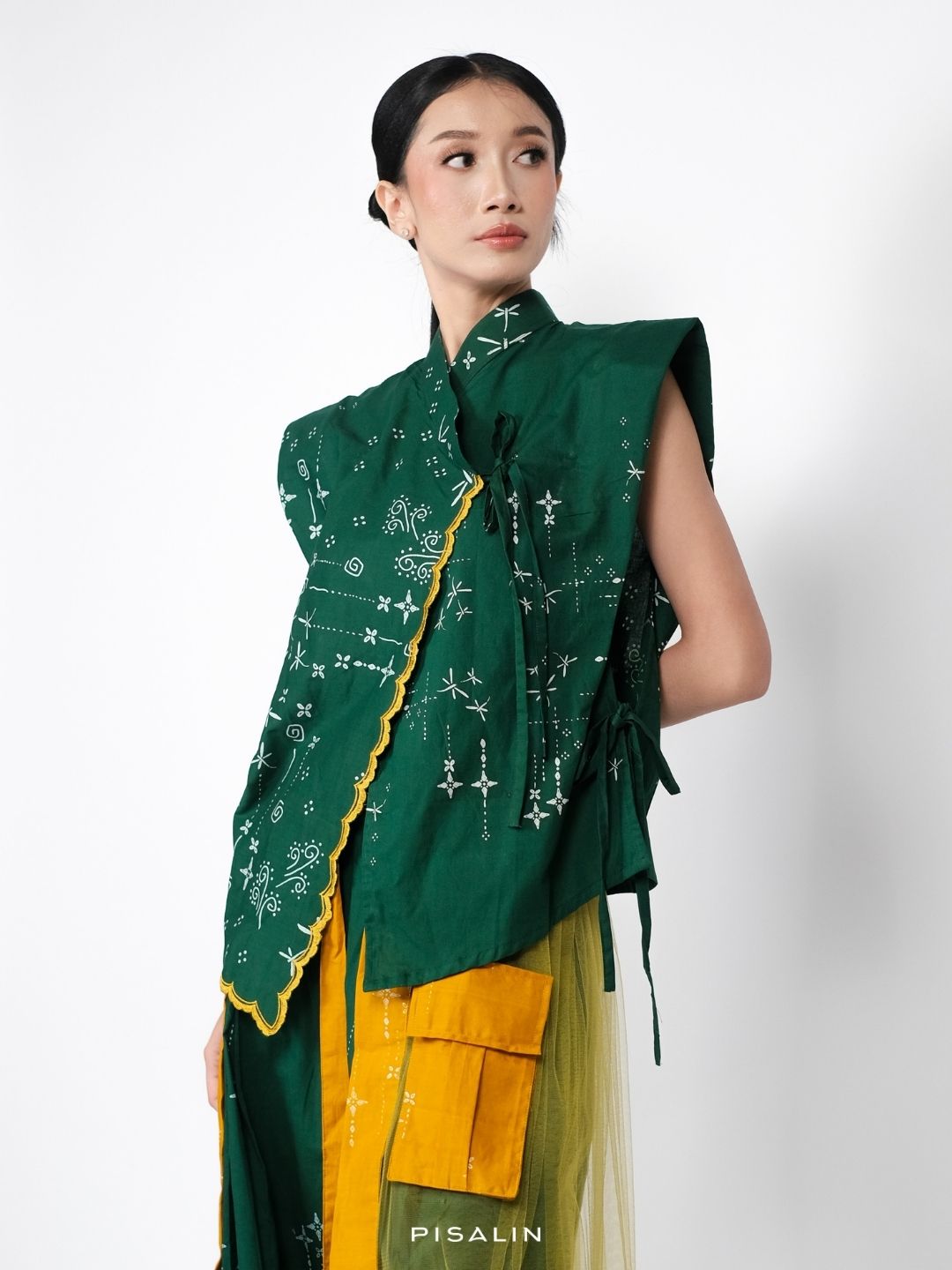 Pisalin Narasara Vest Rania